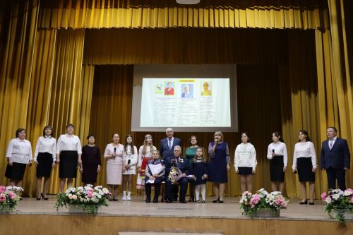 В Дрожжаном выбрали победителя муниципального этапа конкурса родословной «Эхо веков в истории семьи»