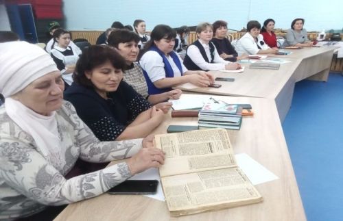Чүпрәледә татар теле укытучыларының төбәкара киңәшмәсе узды