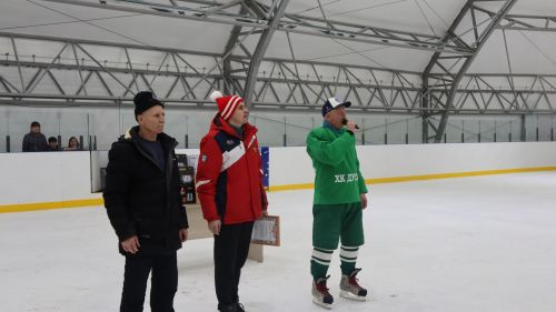 В Дрожжановском районе определили Чемпиона по хоккею среди организаций
