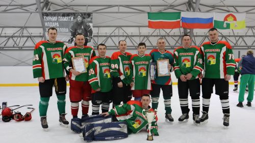 В Дрожжановском районе определили Чемпиона по хоккею среди организаций