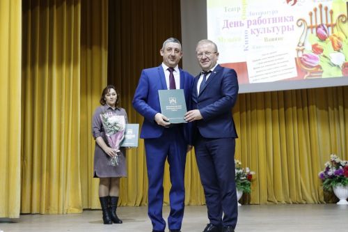 Чүпрәледә мәдәният хезмәткәрләрен хөрмәтләделәр