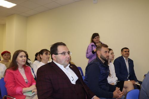 Дрожжановский район с рабочим визитом посетил министр по делам молодежи РТ