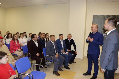 Дрожжановский район с рабочим визитом посетил министр по делам молодежи РТ