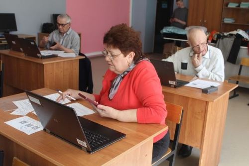 В Дрожжановском районе прошел чемпионат по компьютерному многоборью среди пенсионеров