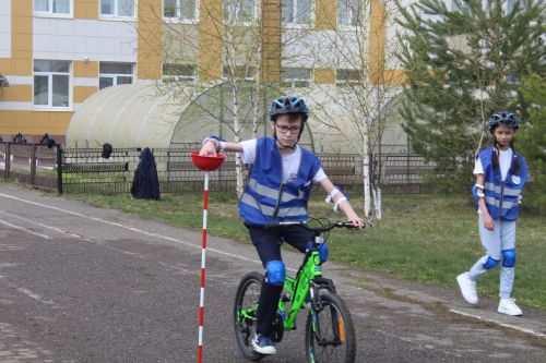 В Дрожжаном прошёл муниципальный этап конкурса “Безопасное колесо”