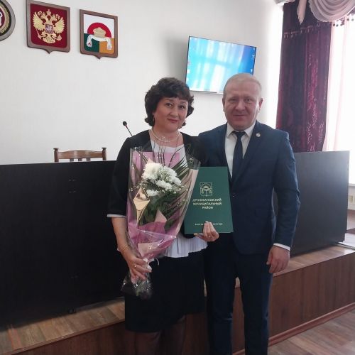 На Дрожжановском деловом понедельнике прошло награждение в честь дня местного самоуправления