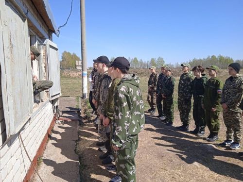 Юноши-учащиеся 10 классов общеобразовательных школ Дрожжановского района прошли учебные стрельбы в Казани