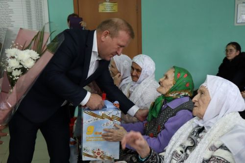 В Дрожжановском районе труженики тыла принимают поздравления