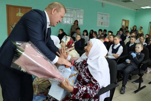 В Дрожжановском районе труженики тыла принимают поздравления