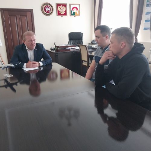 Марат Гафаров: дрожжановские ребята выбрали профессию – служить Родине
