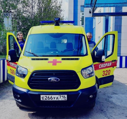 Дрожжановскую службу скорой медицинской помощи с профессиональным праздником поздравляем мы