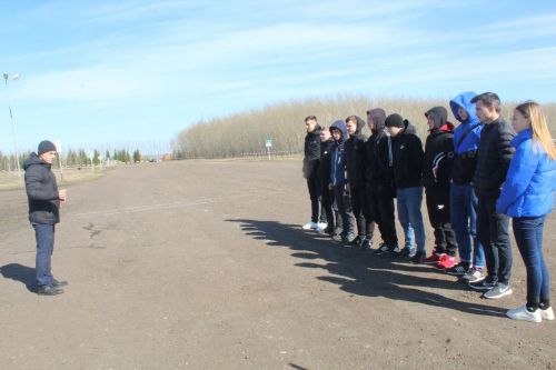 В Дрожжановском техникуме прошел конкурс по автомногоборью среди студентов