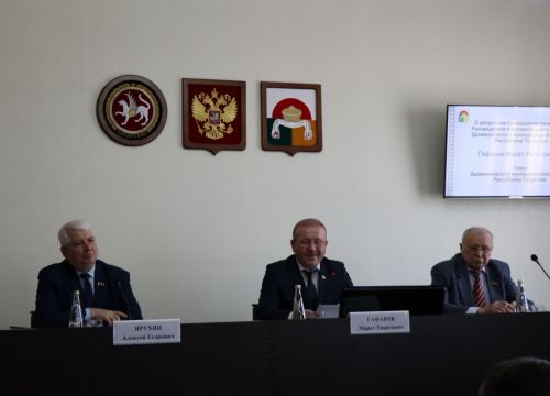 В Дрожжаном депутаты рассмотрели вопрос о досрочном прекращении полномочий руководителя Исполкома