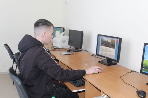 В Дрожжановском техникуме прошел конкурс по автомногоборью среди студентов