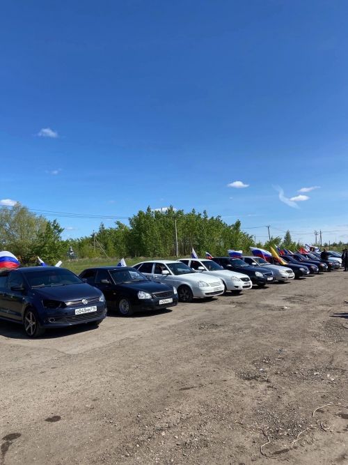 Победный Дрожжановский автопробег:  проехали по улицам райцентра и сел