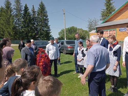 В Новокакерлинской школе Дрожжановского района отметили день рождения Героя Советского Союза Зарифа Алимова
