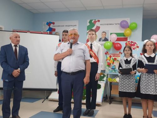 В Новокакерлинской школе Дрожжановского района прозвенел последний звонок