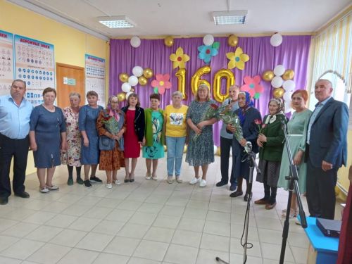 Новоильмовская школа Дрожжановского района отметила 160-летие
