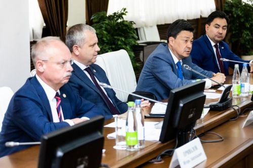 Специальная программа стажировки для госслужащих из Казахстана стартовала в КФУ