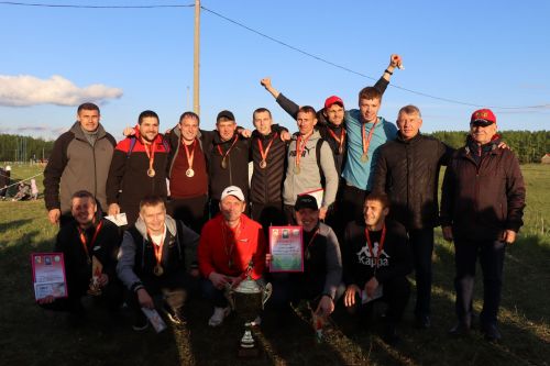 Дрожжановский турнир по футболу памяти Кудрявцева Тимофея Арсентьевича состоялся: победители награждены