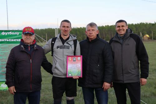 Дрожжановский турнир по футболу памяти Кудрявцева Тимофея Арсентьевича состоялся: победители награждены