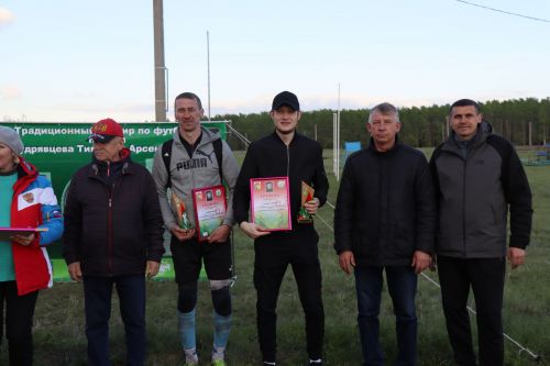 Дрожжановский турнир по футболу памяти Кудрявцева Тимофея Арсентьевича состоялся: победители награждены