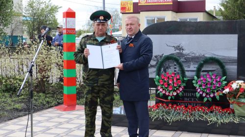 «Пограничникам всех поколений» посвящается: в Дрожжановском районе открыт памятник пограничникам