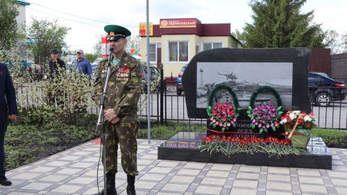 «Пограничникам всех поколений» посвящается: в Дрожжановском районе открыт памятник пограничникам