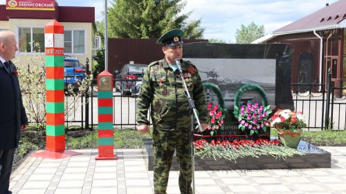 «Пограничникам всех поколений» посвящается: в Дрожжановском районе открыт памятник пограничникам