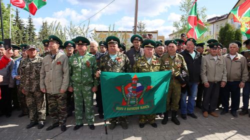 «Пограничникам всех поколений» посвящается: в Дрожжановском районе открыт памятник пограничникам
