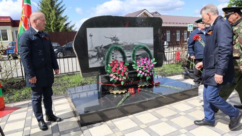 «Пограничникам всех поколений» посвящается: в Дрожжановском районе открыт памятник пограничникам