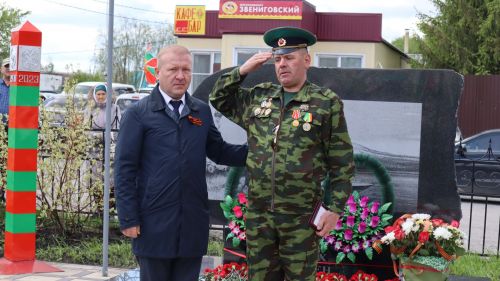 «Пограничникам всех поколений» посвящается: в Дрожжановском районе открыт памятник пограничникам