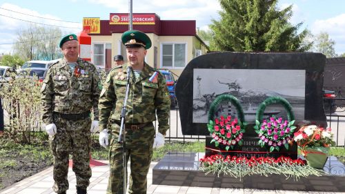 «Пограничникам всех поколений» посвящается: в Дрожжановском районе открыт памятник пограничникам