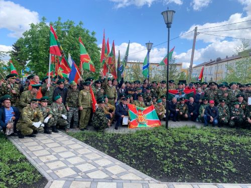 «Пограничникам всех поколений» посвящается: в Дрожжановском районе открыт памятник пограничникам