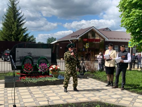 «Пограничникам всех поколений» посвящается: в Дрожжановском районе открыт памятник пограничникам