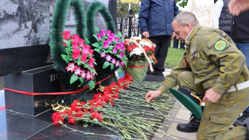 «Пограничникам всех поколений» посвящается: в Дрожжановском районе открыт памятник пограничникам