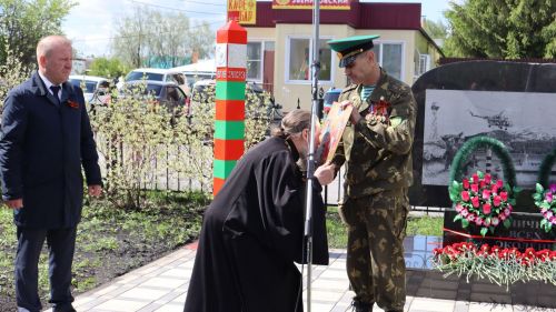 «Пограничникам всех поколений» посвящается: в Дрожжановском районе открыт памятник пограничникам