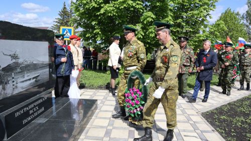 «Пограничникам всех поколений» посвящается: в Дрожжановском районе открыт памятник пограничникам