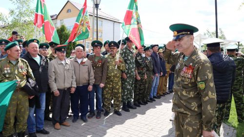«Пограничникам всех поколений» посвящается: в Дрожжановском районе открыт памятник пограничникам