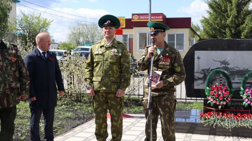 «Пограничникам всех поколений» посвящается: в Дрожжановском районе открыт памятник пограничникам