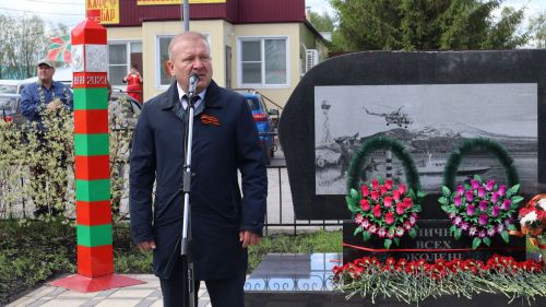 «Пограничникам всех поколений» посвящается: в Дрожжановском районе открыт памятник пограничникам