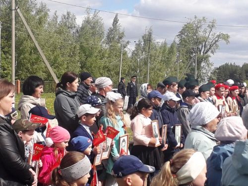 Пока мы живы их подвиг в наших сердцах: торжественное мероприятие в Старых Чукалах прошло у памятника павшим воинам
