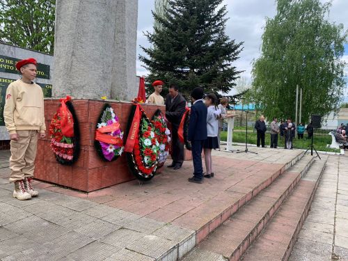 Помним: у мемориала Победы в селе Старое Шаймурзино состоялся торжественный митинг, посвященный 78-й годовщине Победы в Великой Отечественной войне