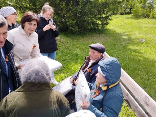 Пока мы живы их подвиг в наших сердцах: торжественное мероприятие в Старых Чукалах прошло у памятника павшим воинам