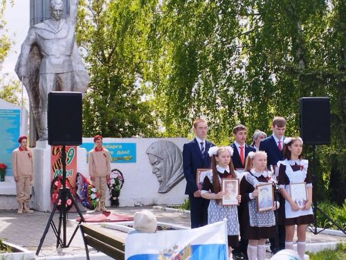 Пока мы живы их подвиг в наших сердцах: торжественное мероприятие в Старых Чукалах прошло у памятника павшим воинам