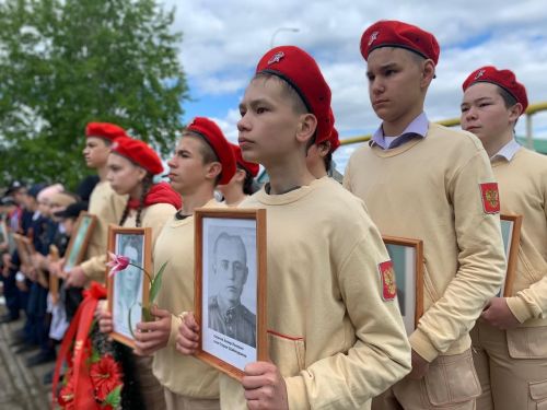 Помним: у мемориала Победы в селе Старое Шаймурзино состоялся торжественный митинг, посвященный 78-й годовщине Победы в Великой Отечественной войне