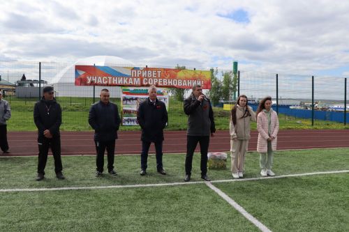 Традиционный открытый районный турнир по мини-футболу памяти Марата Салахова на Дрожжановской земле состоялся