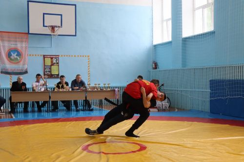 Уехала на велосипеде: Дрожжановский турнир по борьбе памяти Героя Советского Союза С.А Уганина состоялся