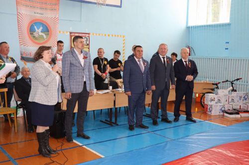 Уехала на велосипеде: Дрожжановский турнир по борьбе памяти Героя Советского Союза С.А Уганина состоялся