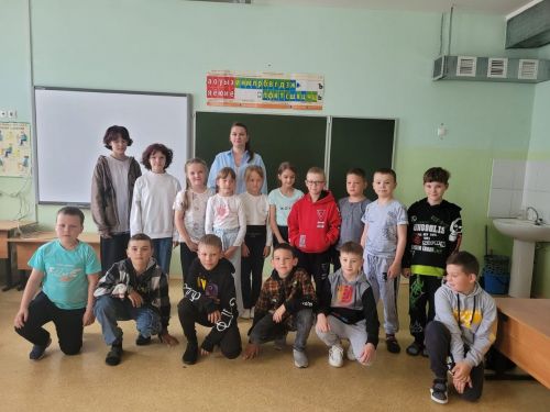 В пришкольном лагере Стародрожжановской СОШ прошла встреча с детьми по ПДД